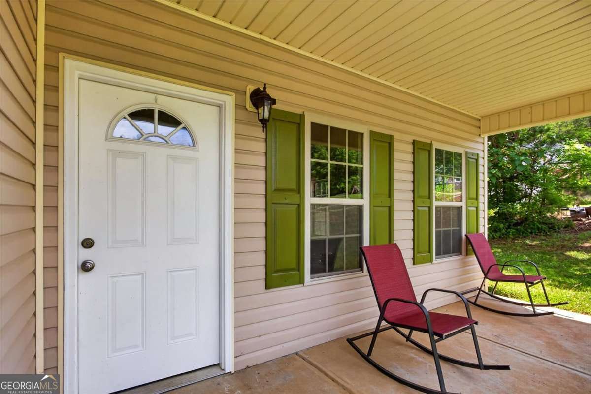 304 Black Knob Falls DR