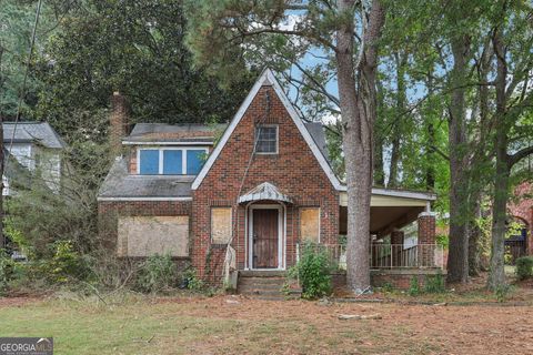 1193 M L King Jr DR SW Atlanta GA 30314