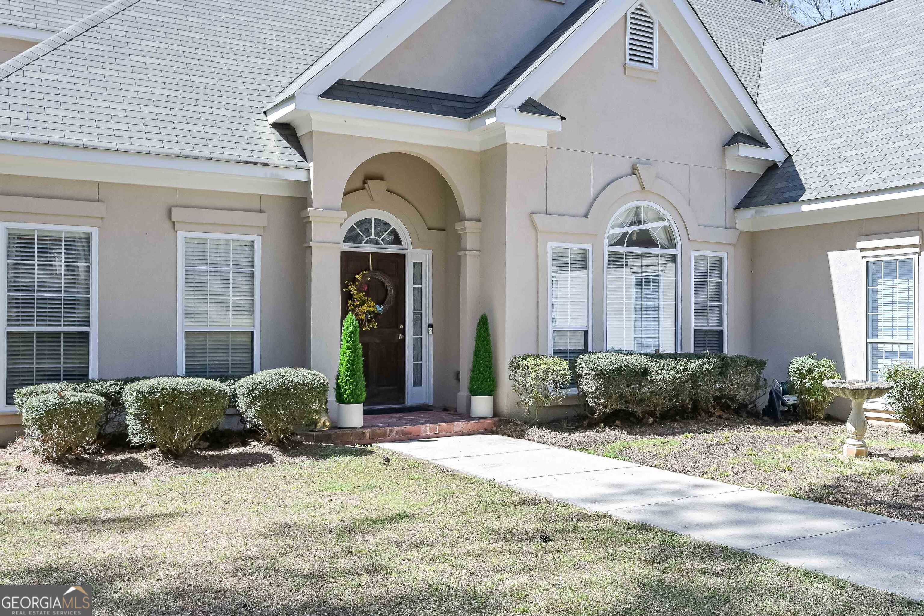 5805 W Chapel Hill RD