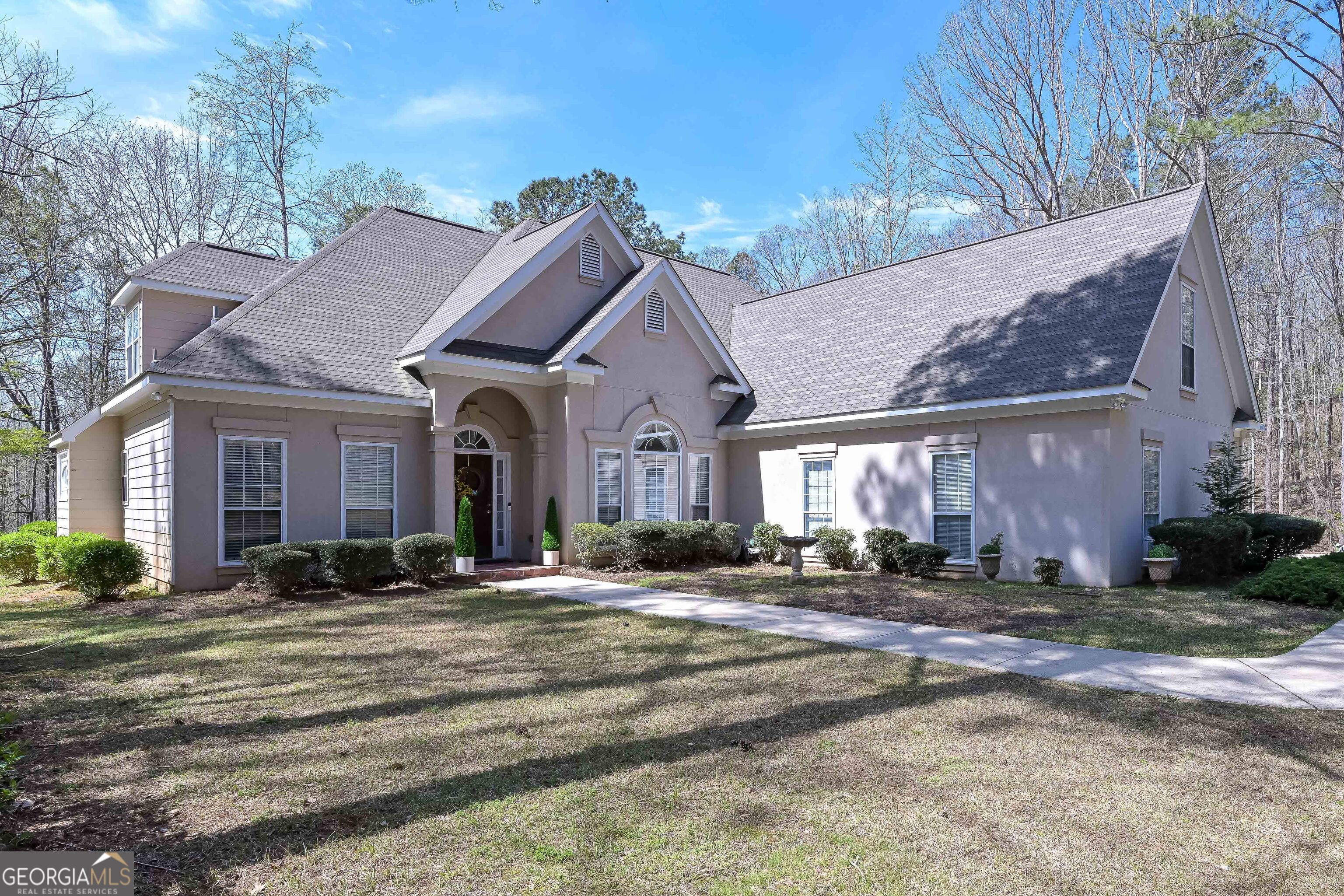 5805 W Chapel Hill RD