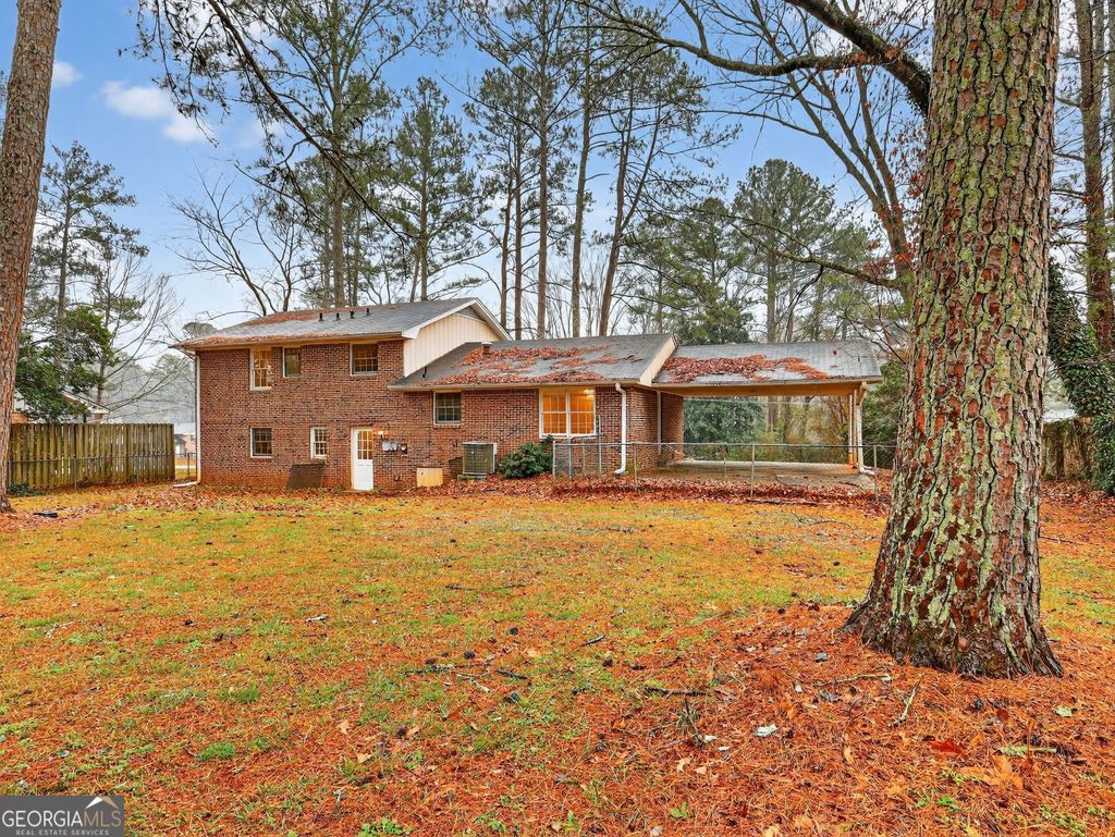 Photo of 4902 Pine Hill Court E, Stone Mountain, GA 30088 (MLS # 10684565)