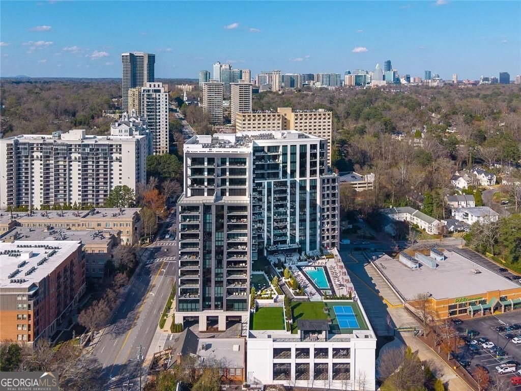 Photo of 2425 Peachtree Road NE #412, Atlanta, GA 30305 (MLS # 10734721)