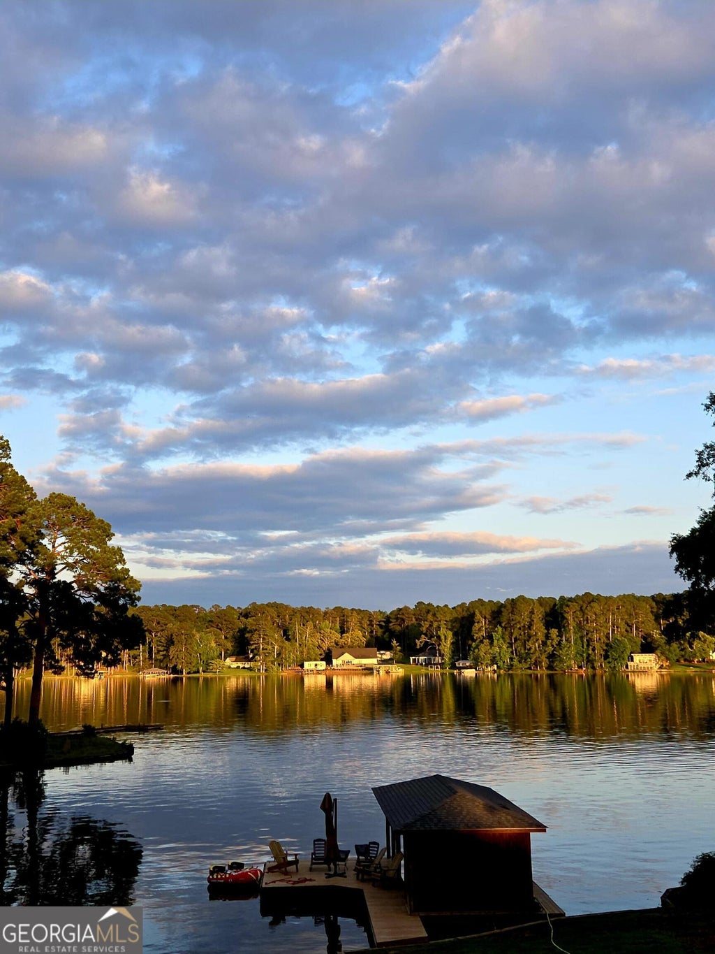 Photo of 115 Lakeshore Court NE, Milledgeville, GA 31061 (MLS # 10785830)