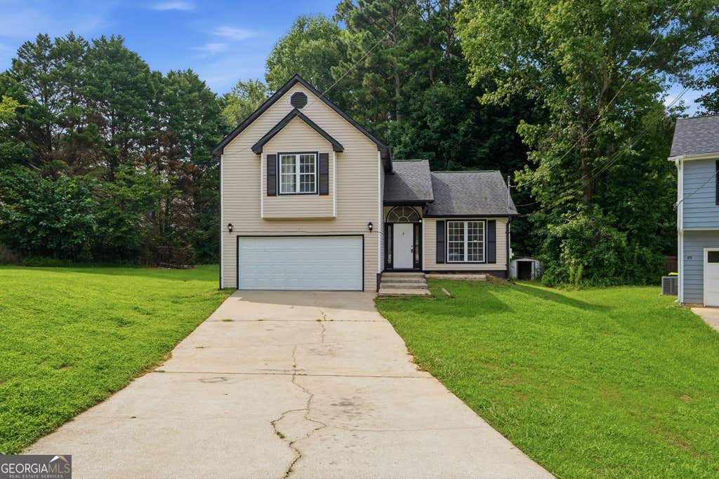 Photo of 435 Churchill Court, Jonesboro, GA 30238 (MLS # 10818478)