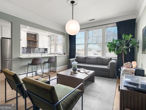 Photo of 301 10th Street NE #15, Atlanta, GA 30309 (MLS # 10682305)