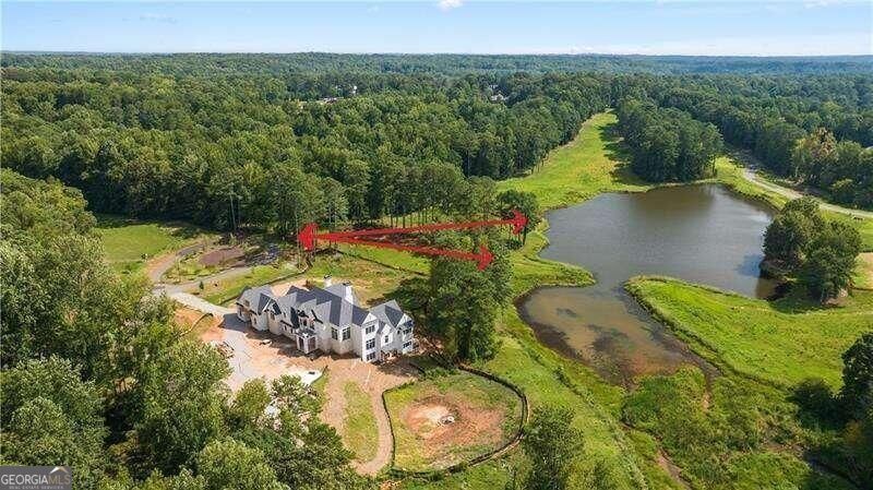 325 Lakeshore RD