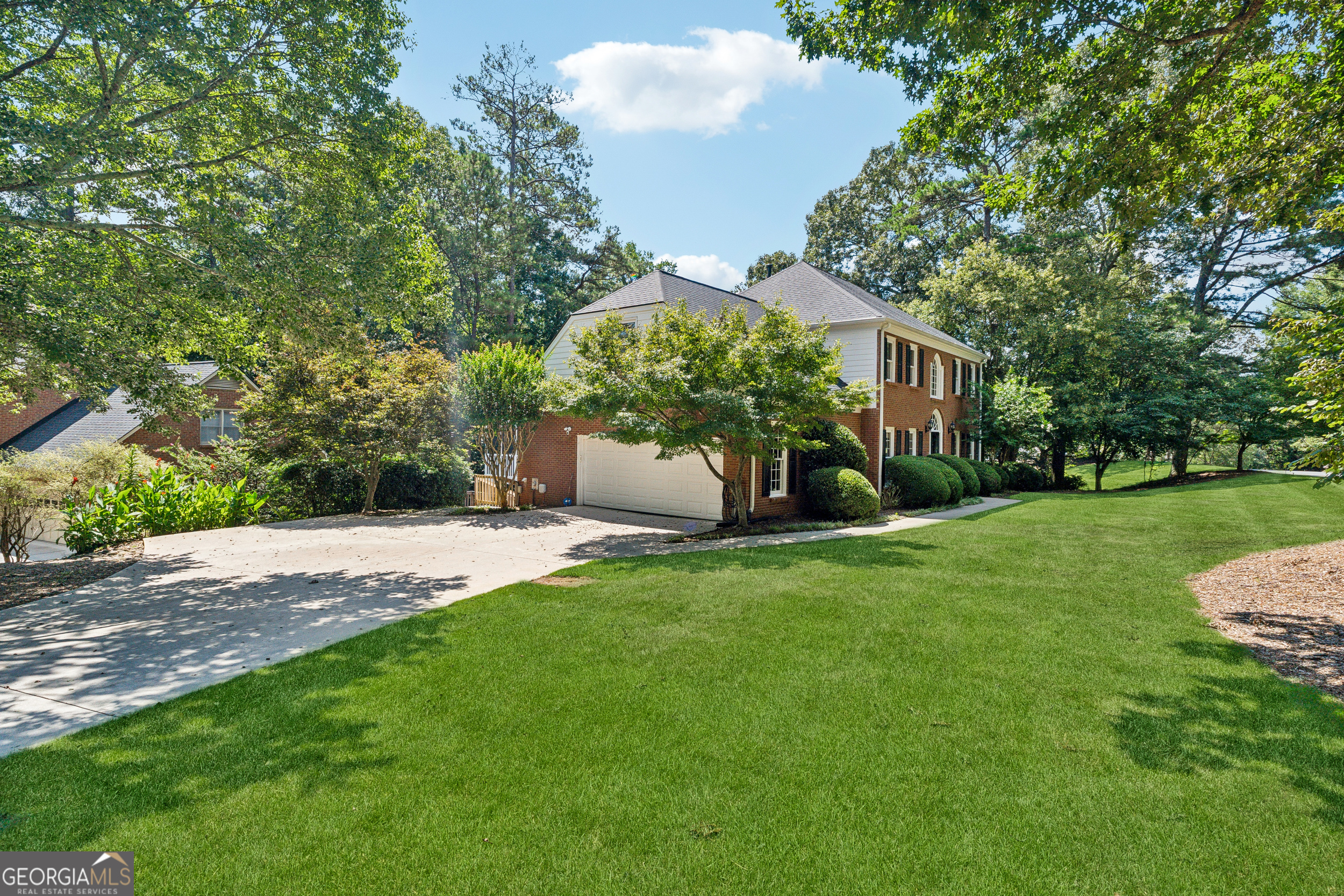450 Fourth Fairway DR