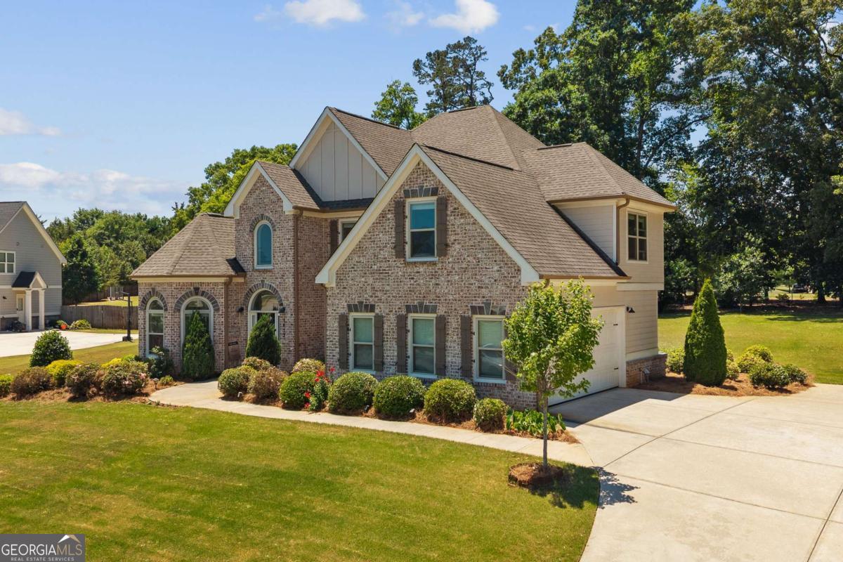 1672 Horseshoe Bend LN