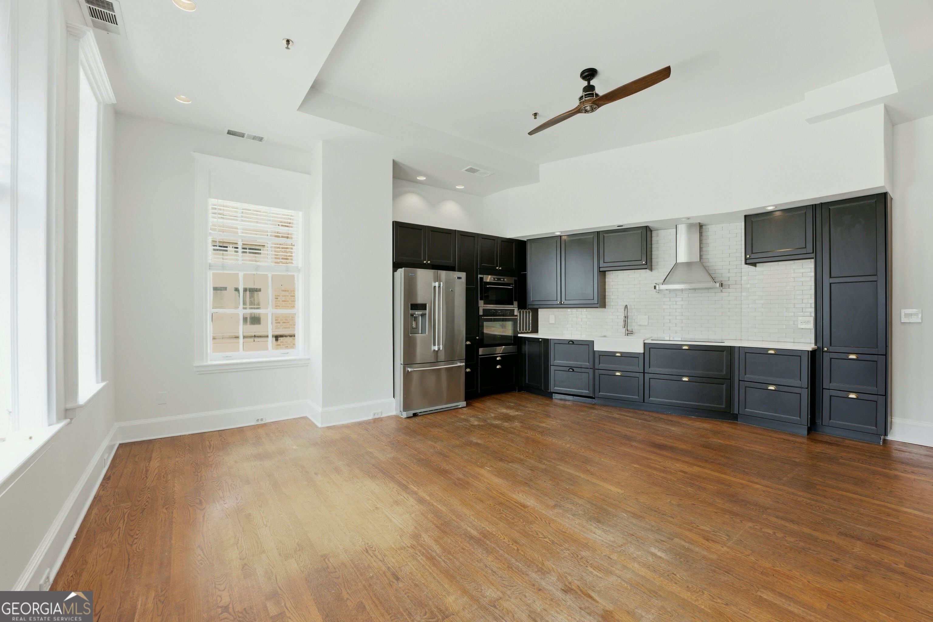 30 NE 5th ST NE 1008