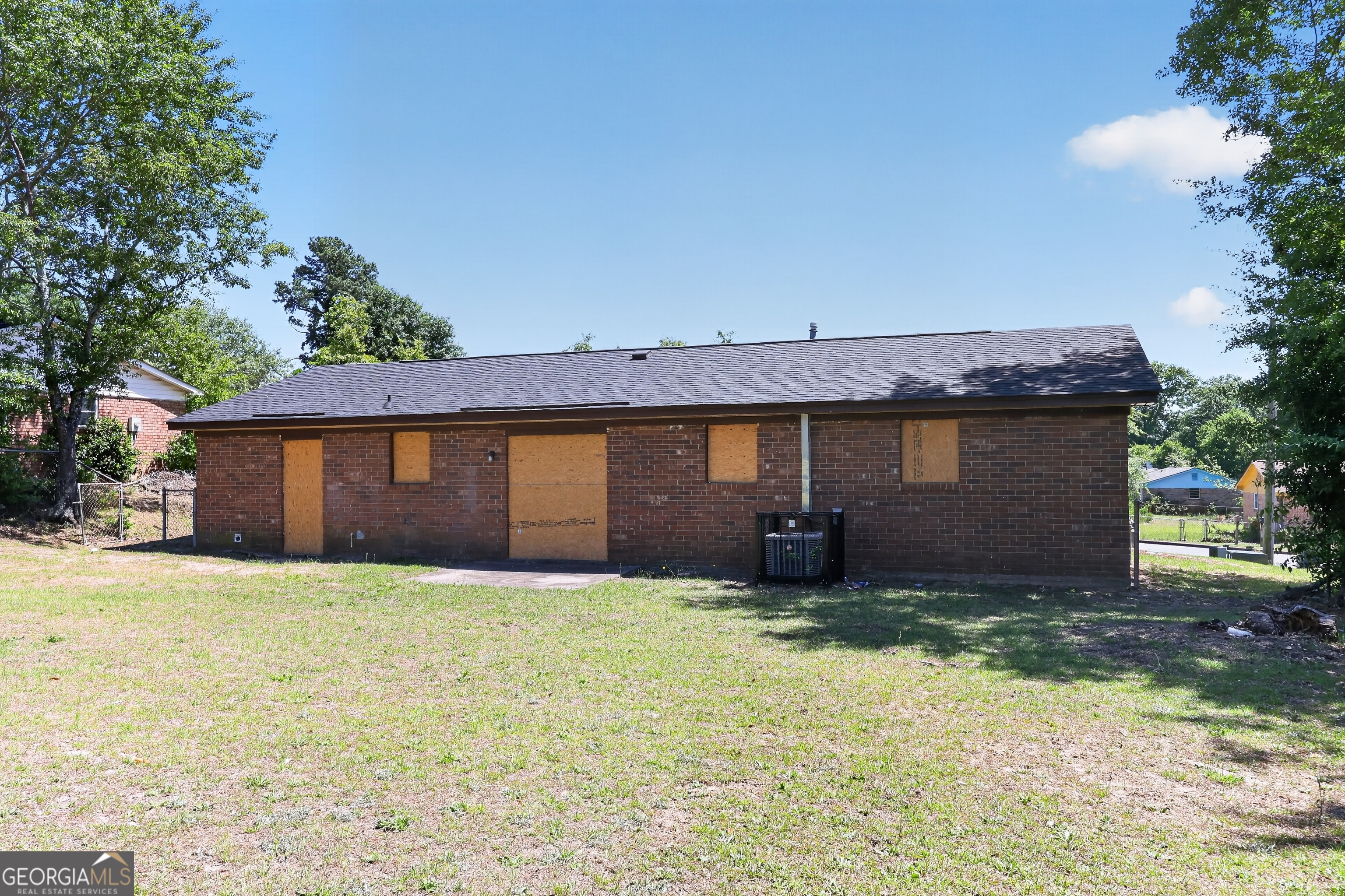 3427 Chadbourne ST