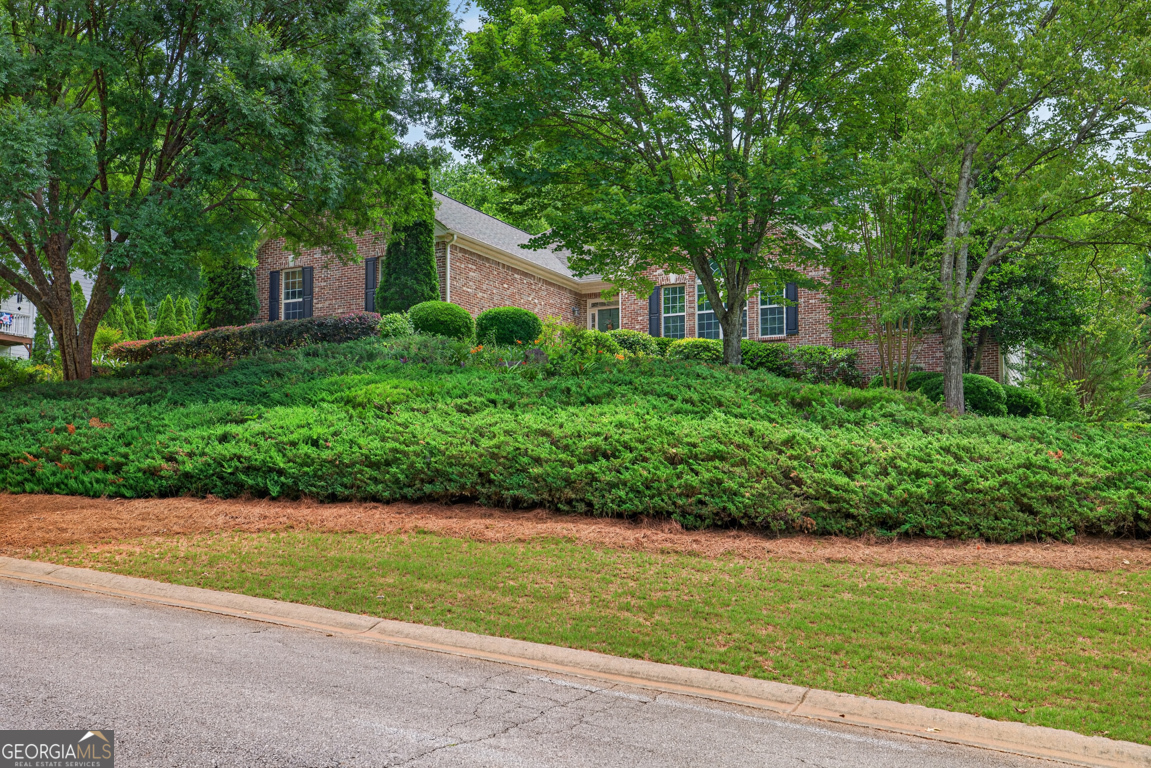 28 Montvale DR