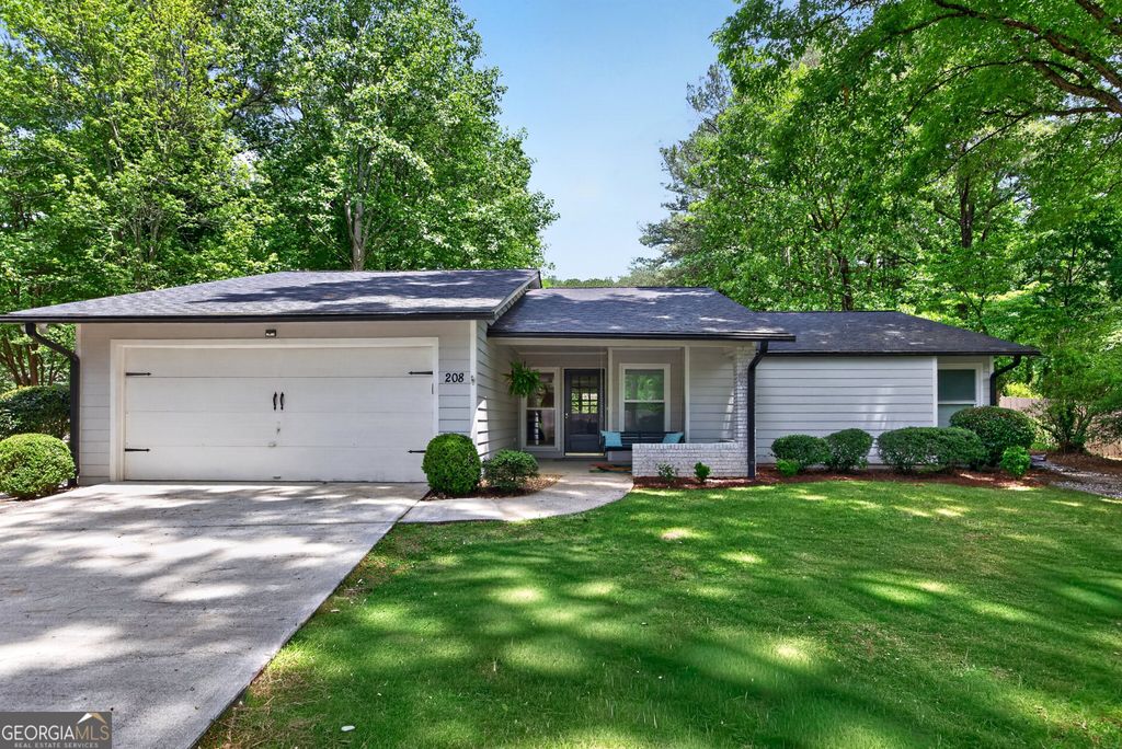 Photo of 208 Driftwood Lane, Peachtree City, GA 30269 (MLS # 10757177)