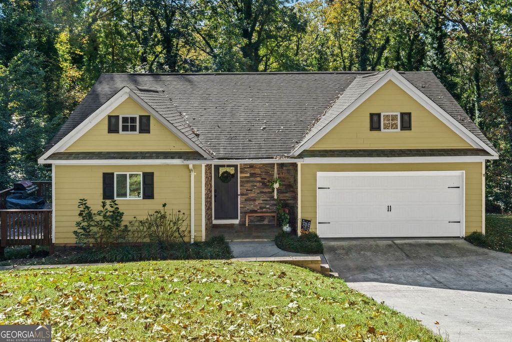 Photo of 3675 Rosedale Circle, Gainesville, GA 30506 (MLS # 10632189)