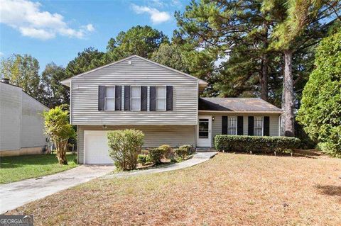 Photo of 6925 CAINWOOD Drive, Atlanta, GA 30349 (MLS # 10655902)