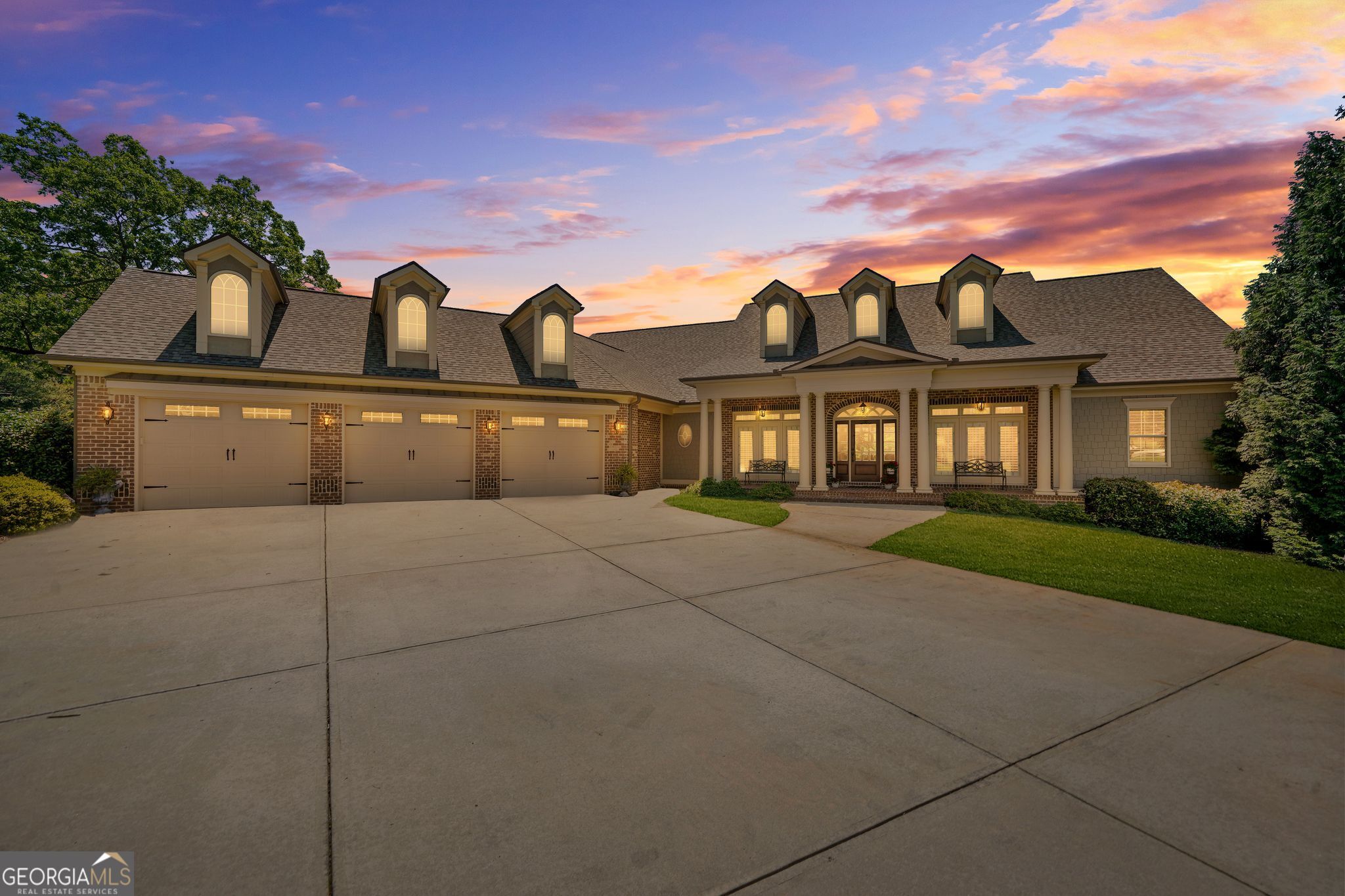428 Fox Valley DR