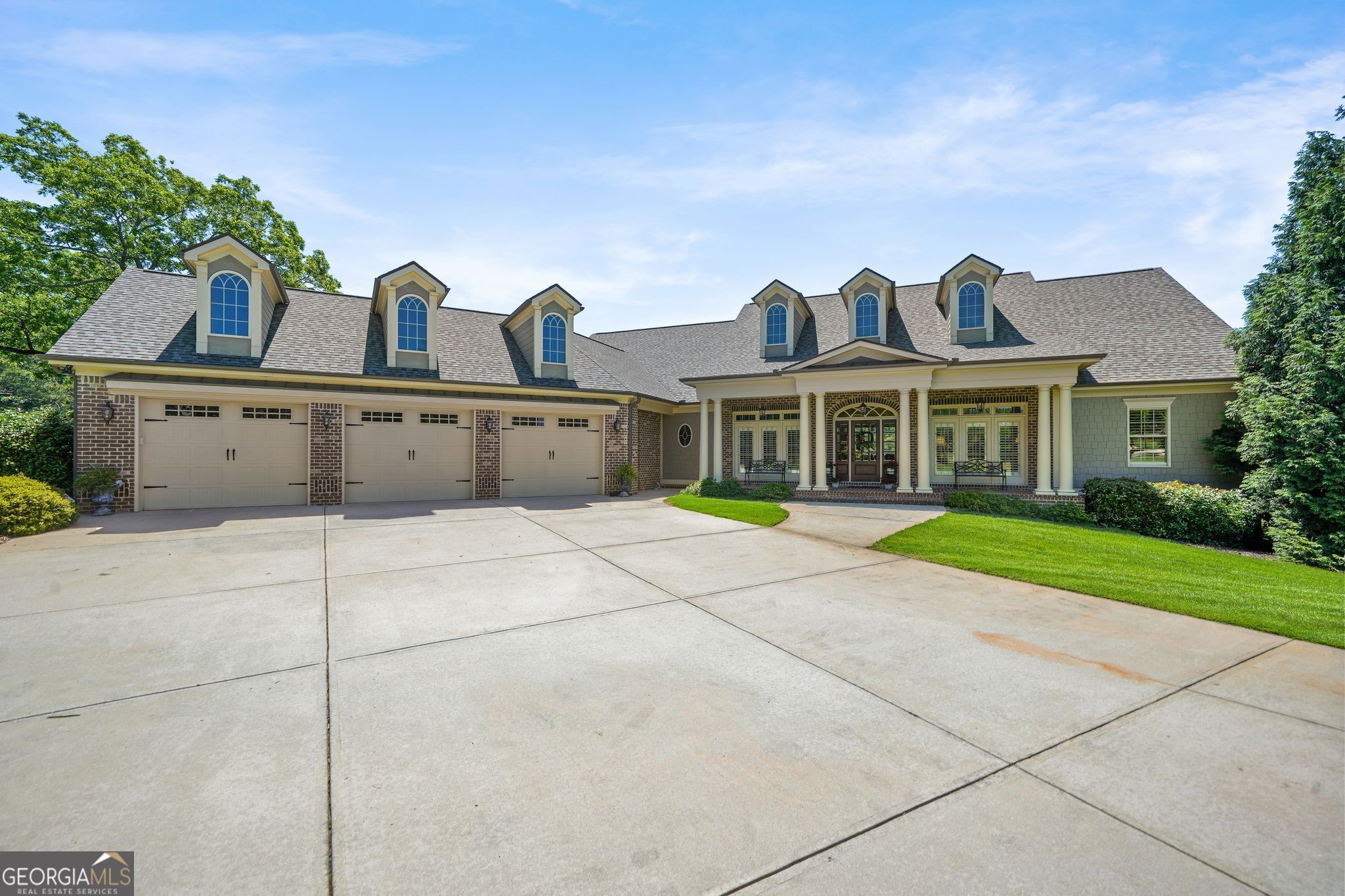 428 Fox Valley DR