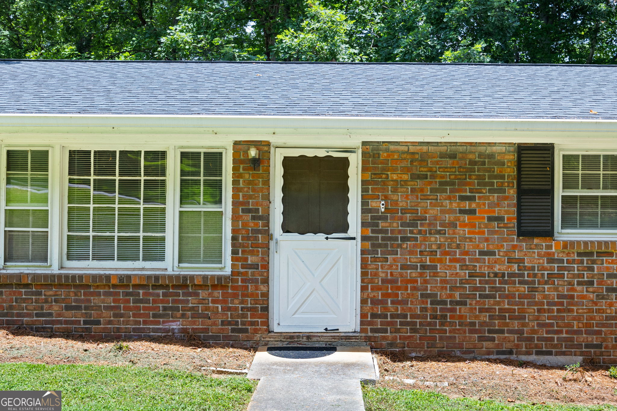4108 HONEYSUCKLE DR SE