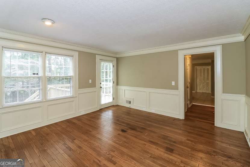 1960 Mceachern Manor DR SW