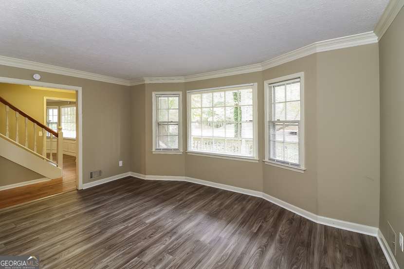 McEachern Manor - Residential