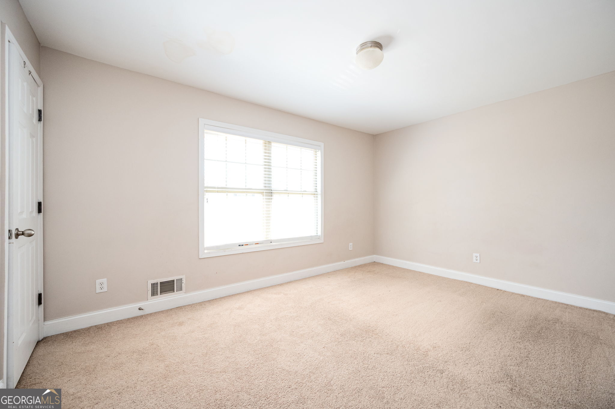 Villas of Vinings Condos - Residential Lease