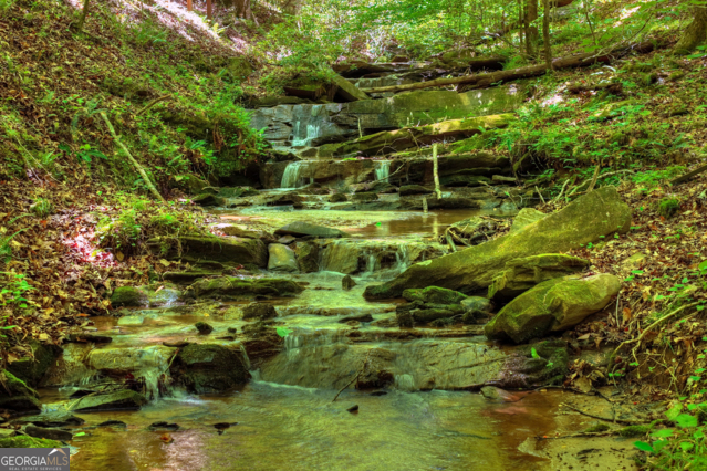 565 Catawba CIR