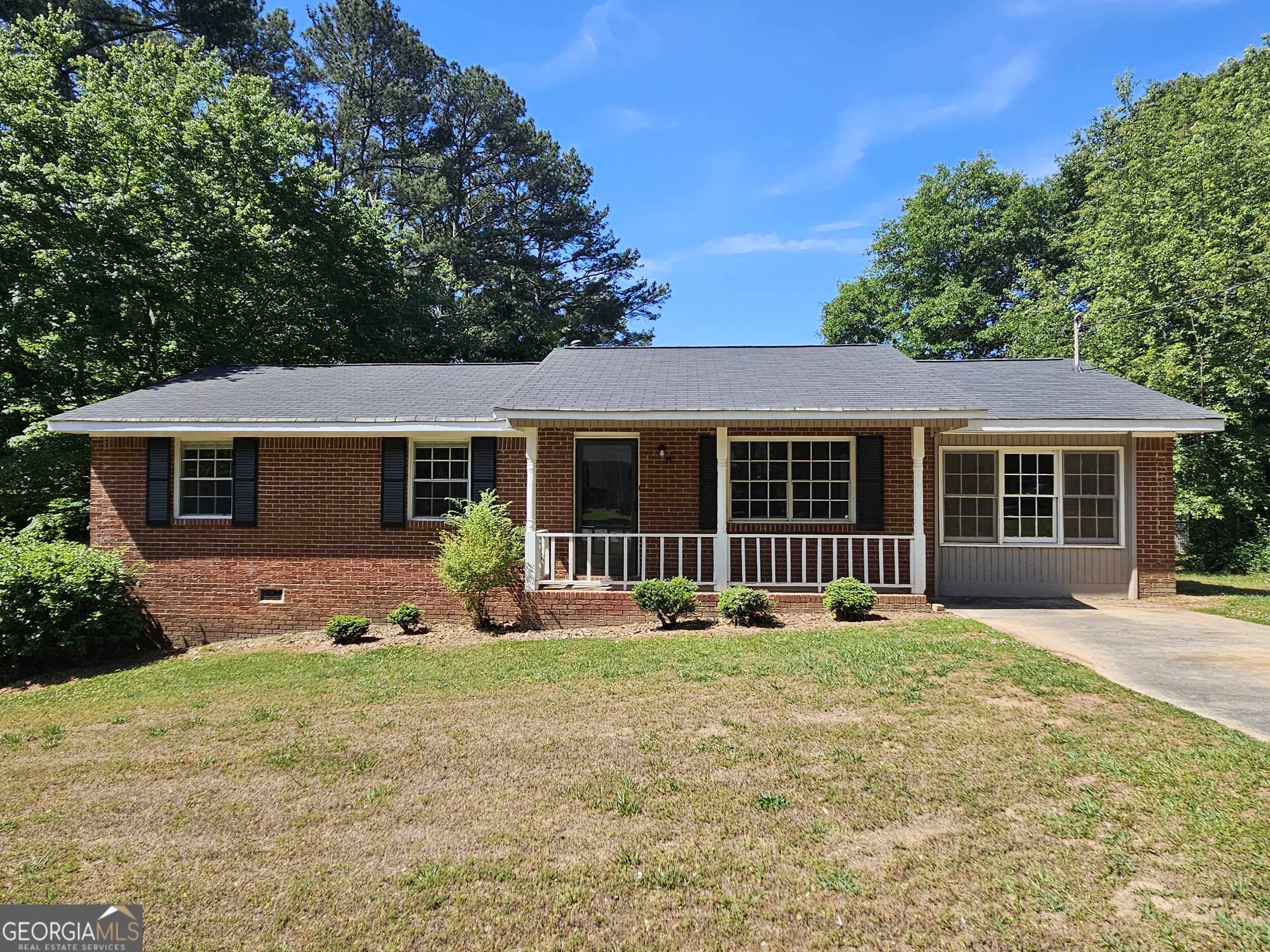 858 Pine Shadow LN