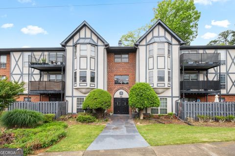 Photo of 6851 Roswell Road #B15, Sandy Springs, GA 30328 (MLS # 10632933)