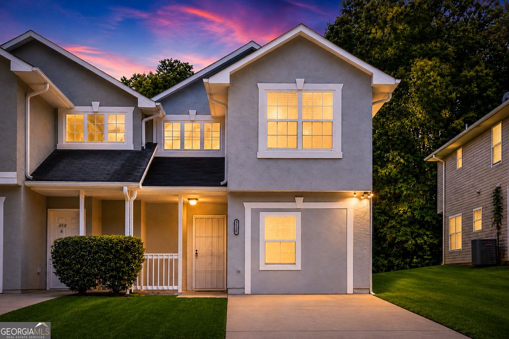 Photo of 312 LOUISE Lane #B, GRIFFIN, GA 30223 (MLS # 10779072)