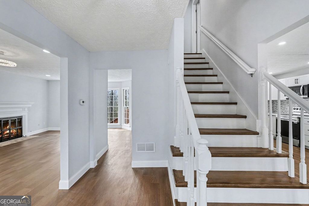 Photo of 2072 Arbor Forest Drive SW, Marietta, GA 30064 (MLS # 10677786)