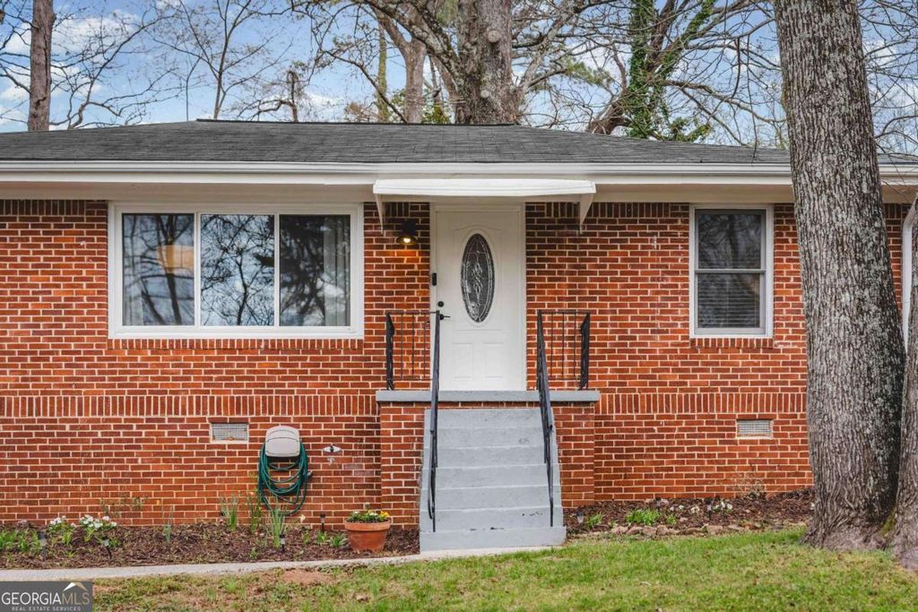 Photo of 1738 Flintwood Drive SE, Atlanta, GA 30316 (MLS # 10709702)