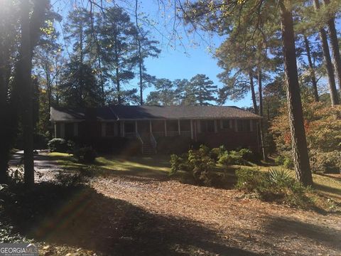 Photo of 2016 Gibralter Way, Conyers, GA 30012 (MLS # 10636000)