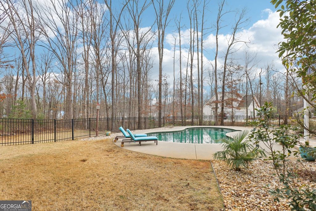 listing image 82
