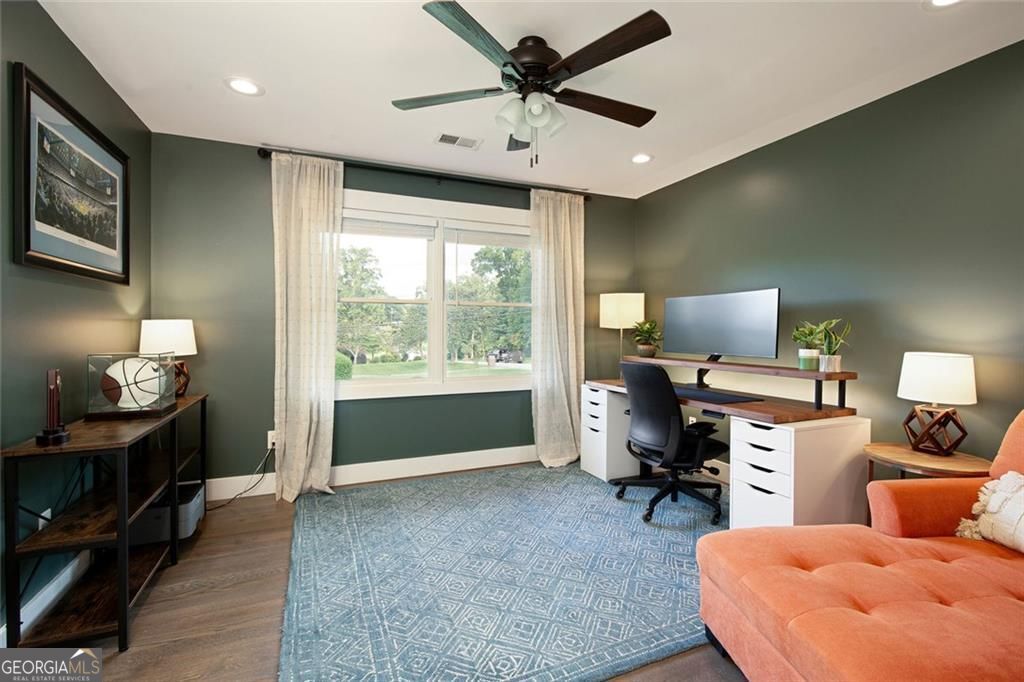 Smyrna, Georgia 30082, United States, 3 Bedrooms Bedrooms, ,3 BathroomsBathrooms,Residential,Pending,197440