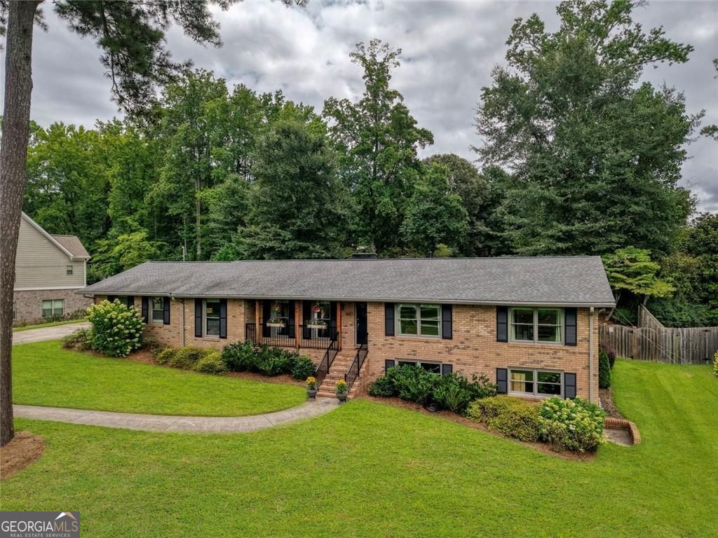 Smyrna, Georgia 30082, United States, 3 Bedrooms Bedrooms, ,3 BathroomsBathrooms,Residential,Pending,197440