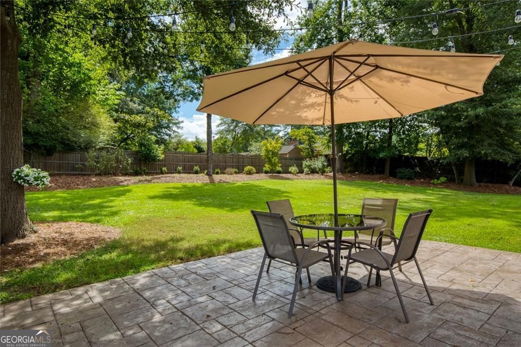 Smyrna, Georgia 30082, United States, 3 Bedrooms Bedrooms, ,3 BathroomsBathrooms,Residential,Pending,197440