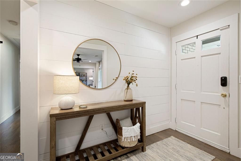 Smyrna, Georgia 30082, United States, 3 Bedrooms Bedrooms, ,3 BathroomsBathrooms,Residential,Pending,197440