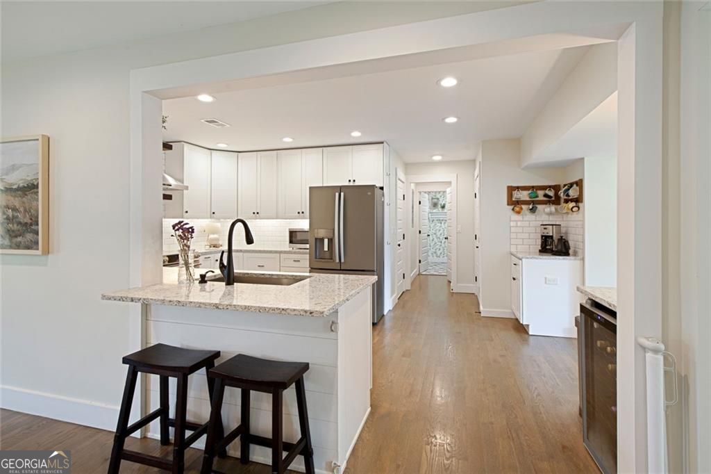 Smyrna, Georgia 30082, United States, 3 Bedrooms Bedrooms, ,3 BathroomsBathrooms,Residential,Pending,197440