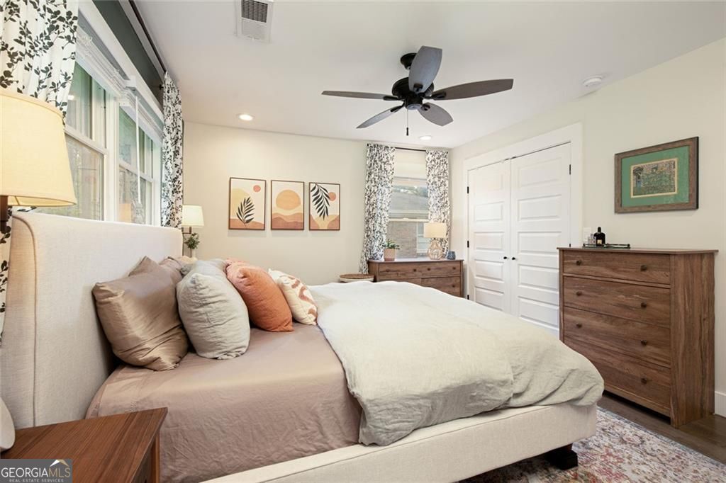 Smyrna, Georgia 30082, United States, 3 Bedrooms Bedrooms, ,3 BathroomsBathrooms,Residential,Pending,197440