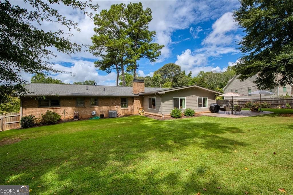 Smyrna, Georgia 30082, United States, 3 Bedrooms Bedrooms, ,3 BathroomsBathrooms,Residential,Pending,197440