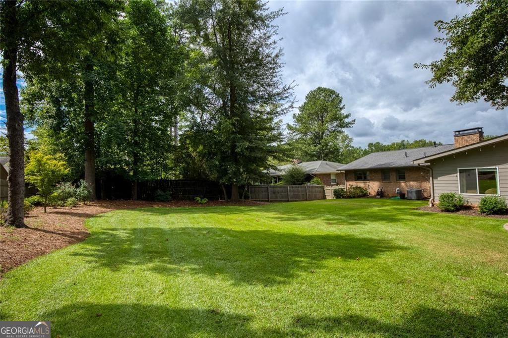 Smyrna, Georgia 30082, United States, 3 Bedrooms Bedrooms, ,3 BathroomsBathrooms,Residential,Pending,197440