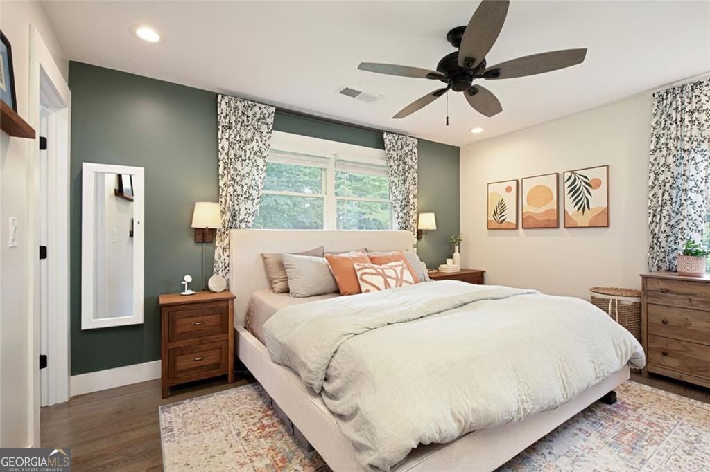 Smyrna, Georgia 30082, United States, 3 Bedrooms Bedrooms, ,3 BathroomsBathrooms,Residential,Pending,197440