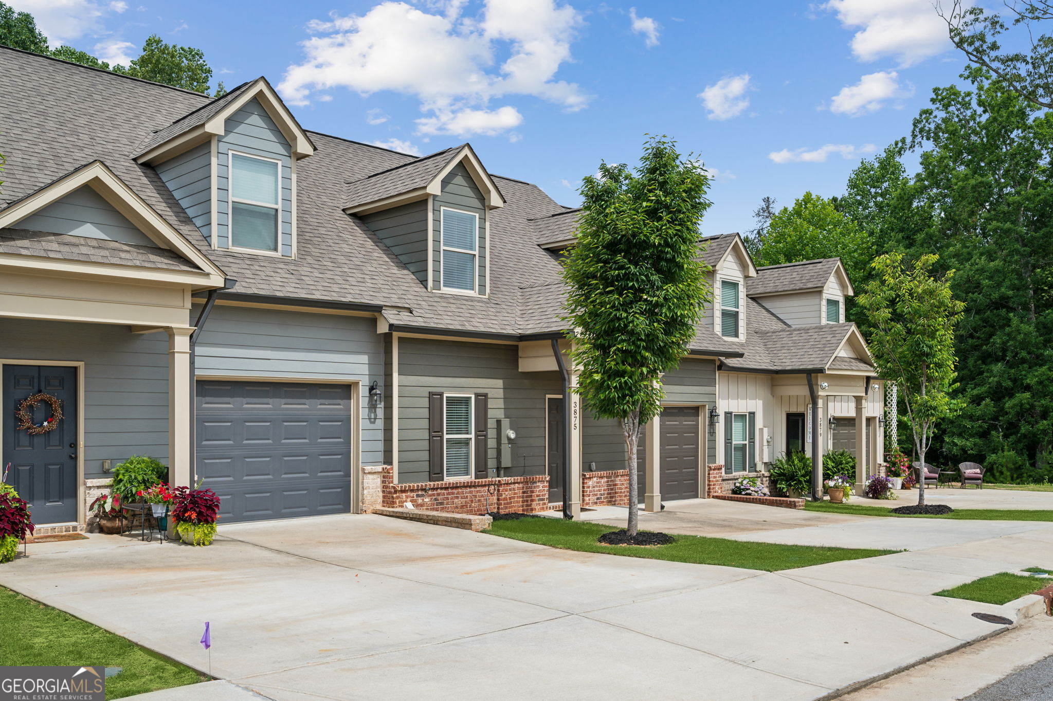 Photo 9 of 31 of 3875 Valley View CT townhome