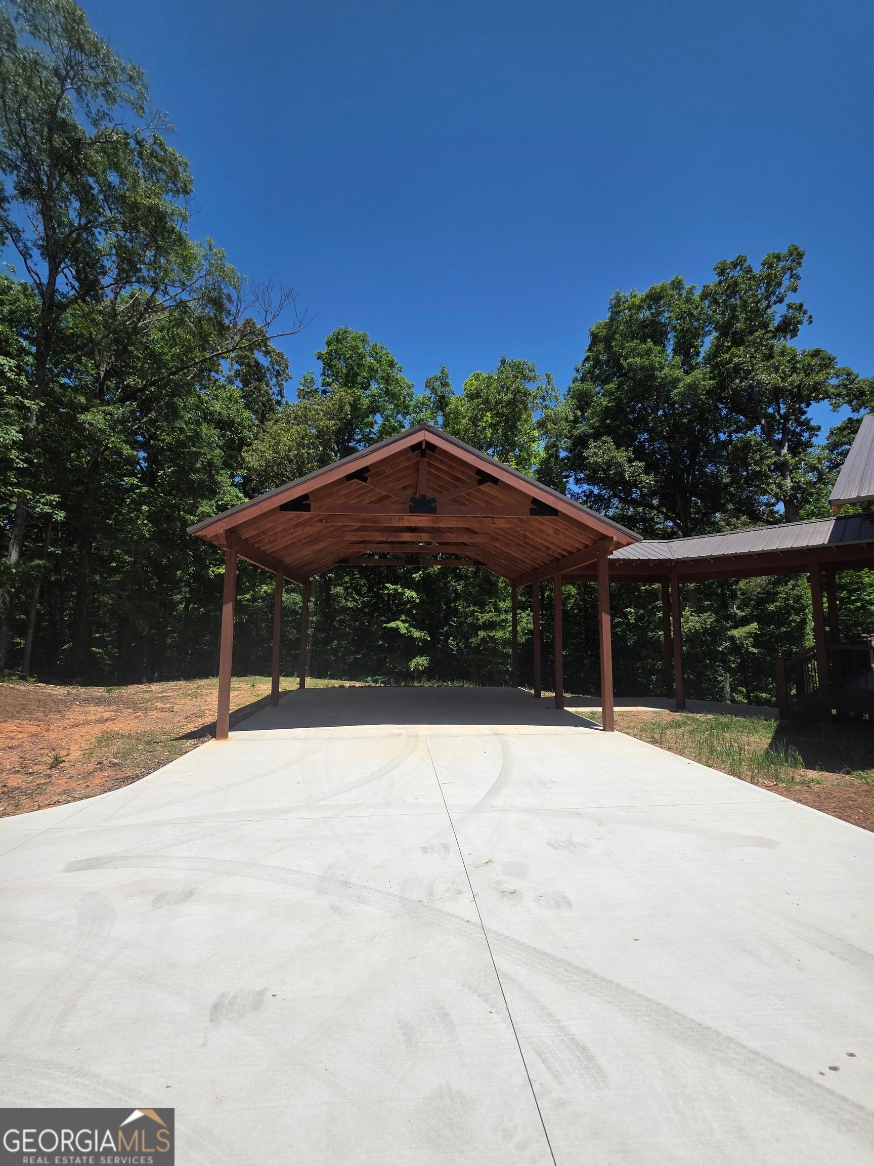 1217 Youngs Farm RD