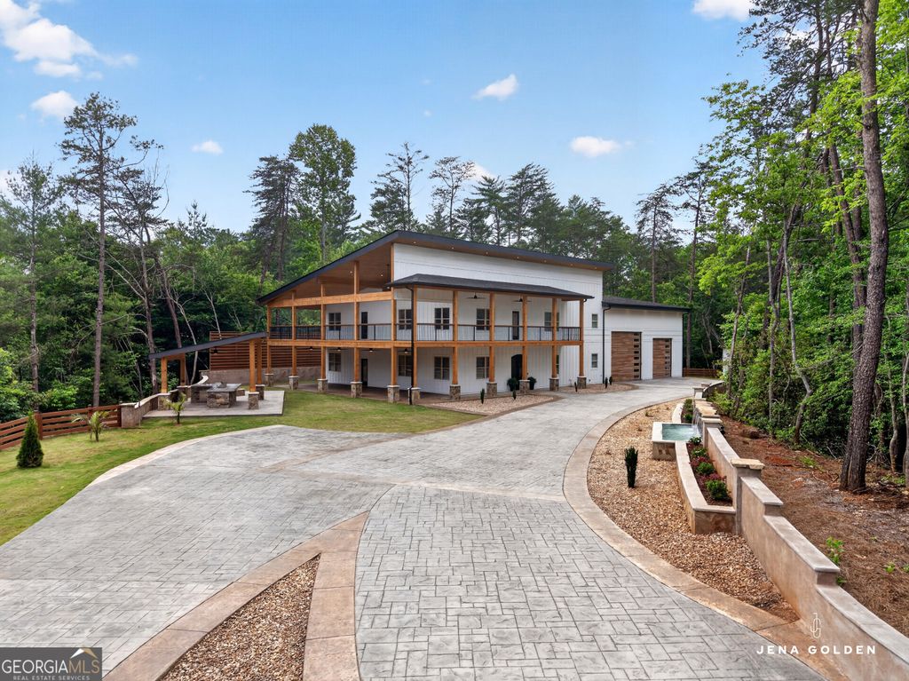 Photo of 300 Mountain Ridge Drive, Dahlonega, GA 30533 (MLS # 10776266)
