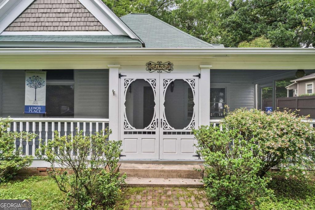 Photo of 240 Melrose Avenue, Decatur, GA 30030 (MLS # 10651465)