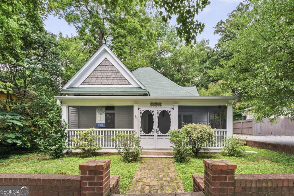 Photo of 240 Melrose Avenue, Decatur, GA 30030 (MLS # 10651465)