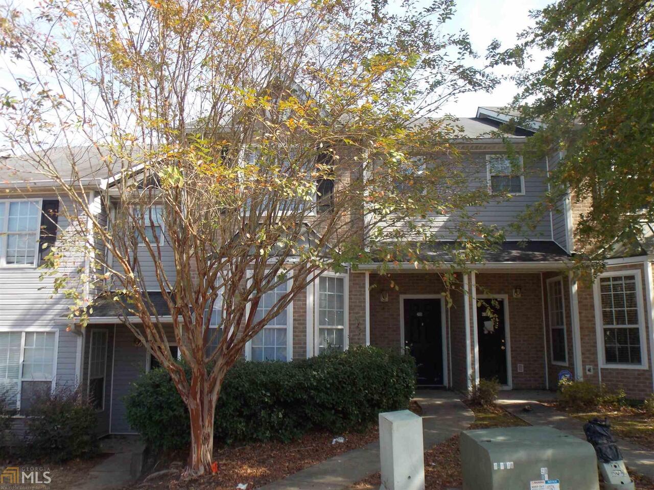 Newly renovated 3 bedroom 2.5 Bath Townhouse ,Freshly painted, New laminate flooring, New vinyl and New Carpet, New Stainless Steel Appliances also New water heater , HVAC is a year old. Great for first time buyer or Investor , close to Piedmont Rockdale Hospital and Shopping.. Use Showing time to schedule showings.