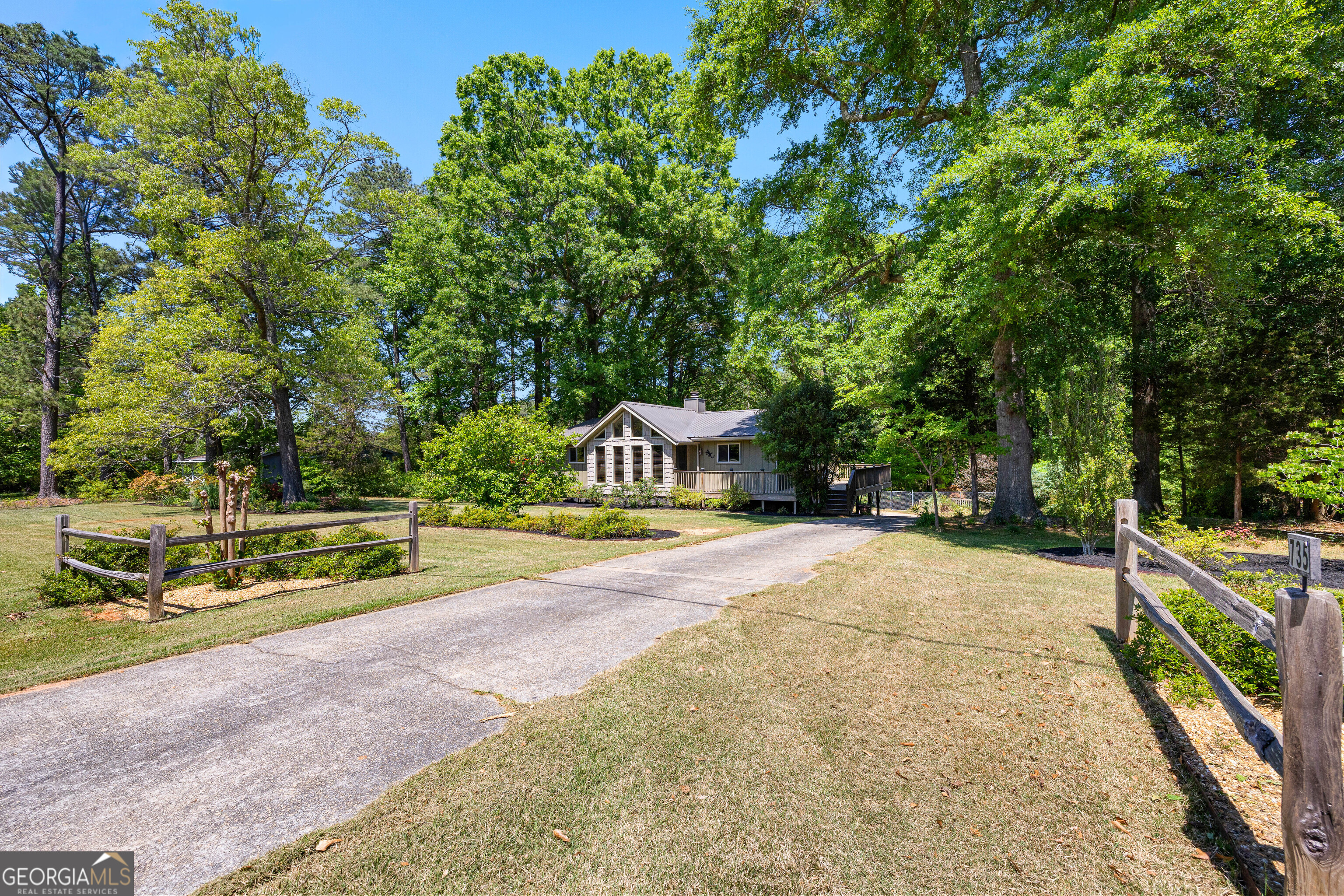 735 Welcome To Sargent RD