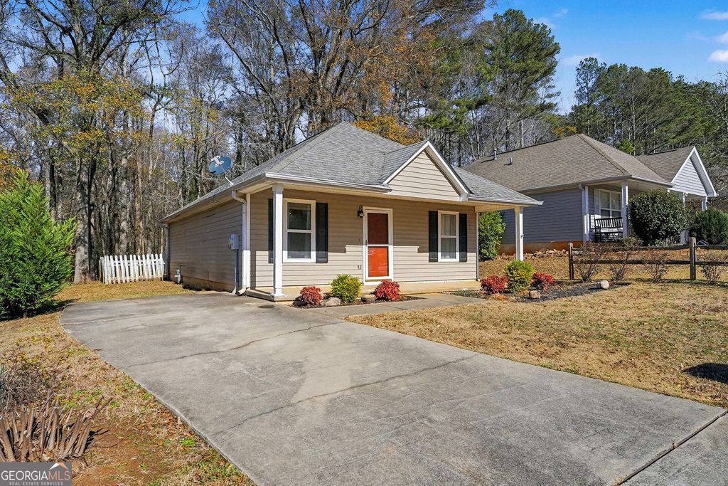 Photo of 136 Glynn Addy Drive, Stockbridge, GA 30281 (MLS # 10663082)