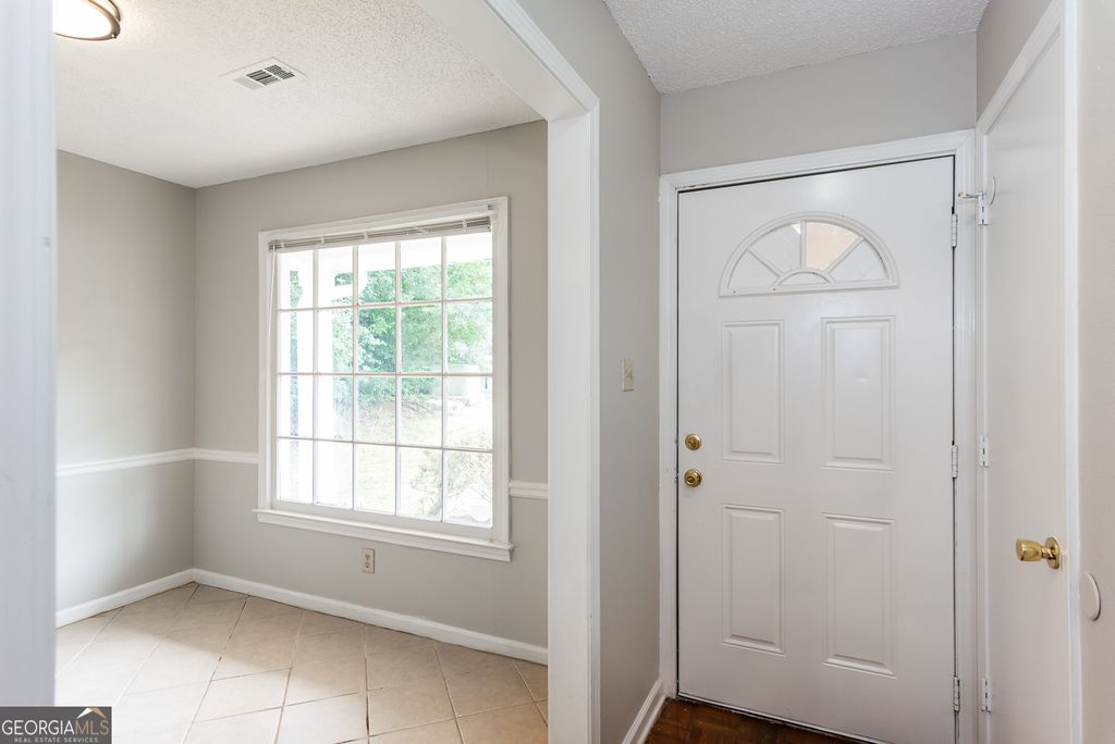 Photo of 1676 Winchester Way, Conyers, GA 30013 (MLS # 10773187)